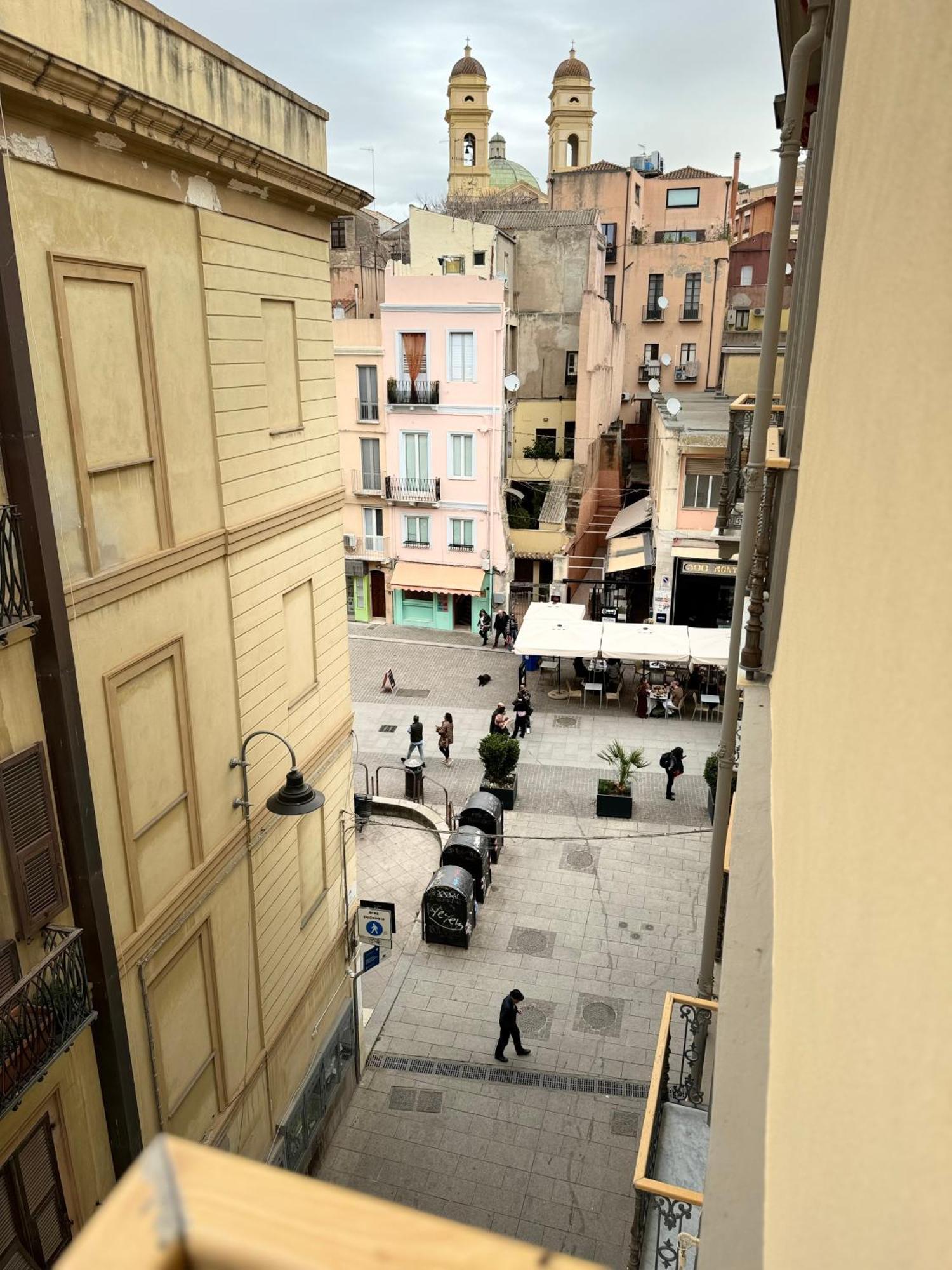 Fl Apartments Nel Corso Cagliari Exterior photo